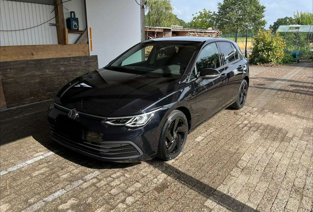 Volkswagen Golf 8 tsi life 130pk