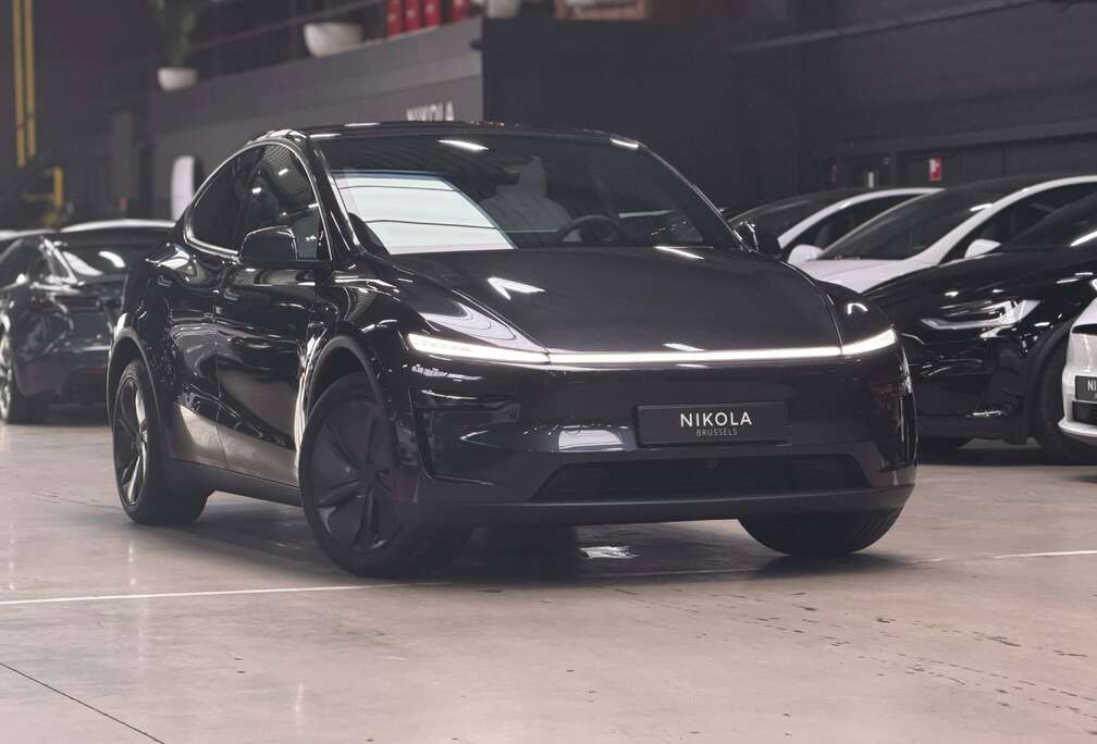 Tesla JUNIPER - LOW MILEAGE - PREMIUM -  AUTOPILOT - TOW HOOK