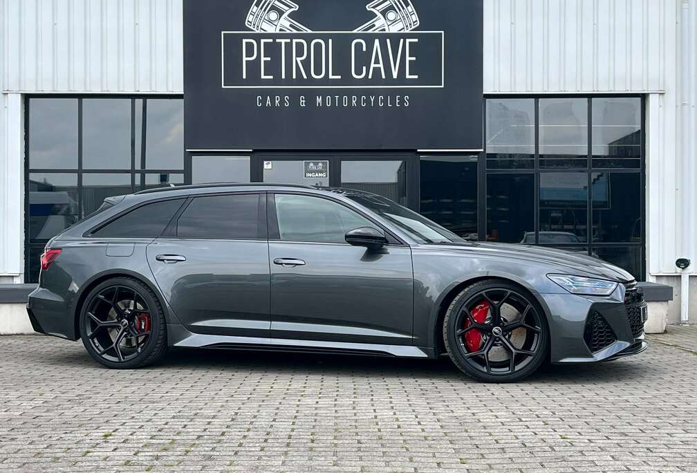 Audi 4.0 V8 TFSI Quattro Performance Tiptronic