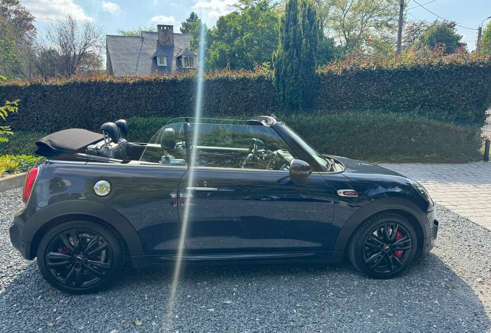 MINI Cabriolet 2.0 JCW OPF (EU6d-TEMP)