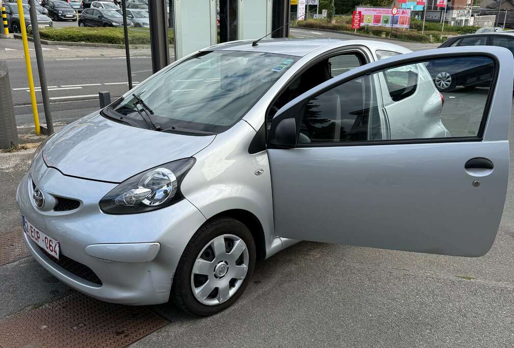 Toyota Aygo 1.0i VVT-i Music
