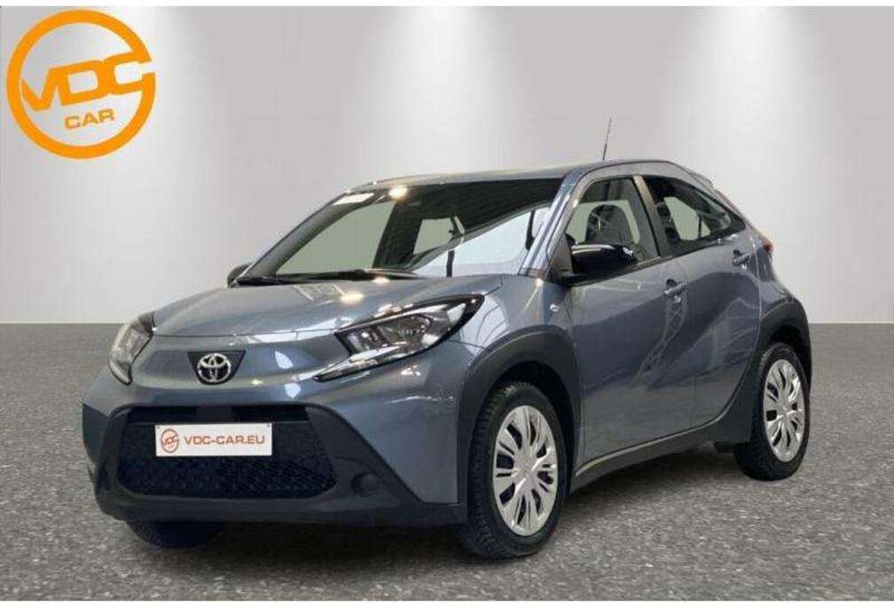 Toyota Play 1.0i VVT-i CVT