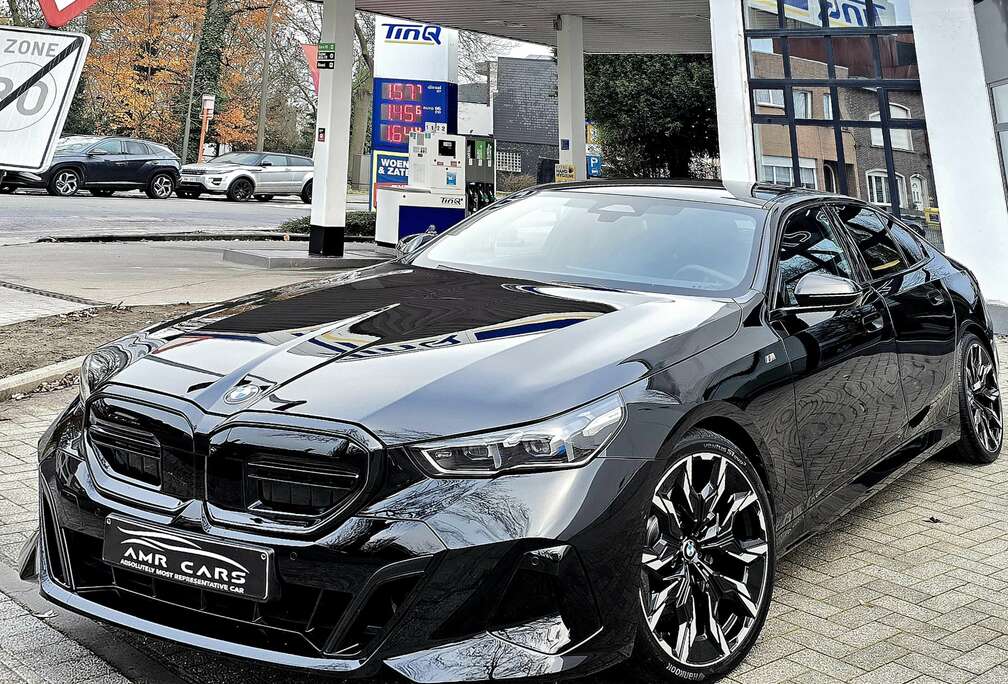 BMW 520IA M-Aerodynamic Sport-AdapCruis-Harman/Kardon