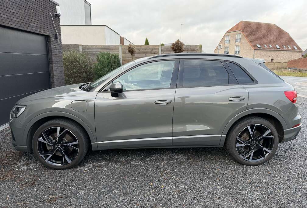 Audi Q3 45 TFSIe S tronic