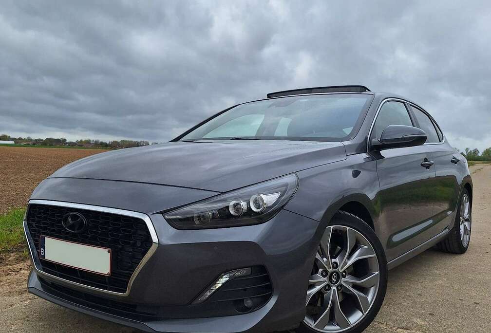 Hyundai I30 FASTBACK 1.4 T-GDI 140 ch FULL OPTIONS
