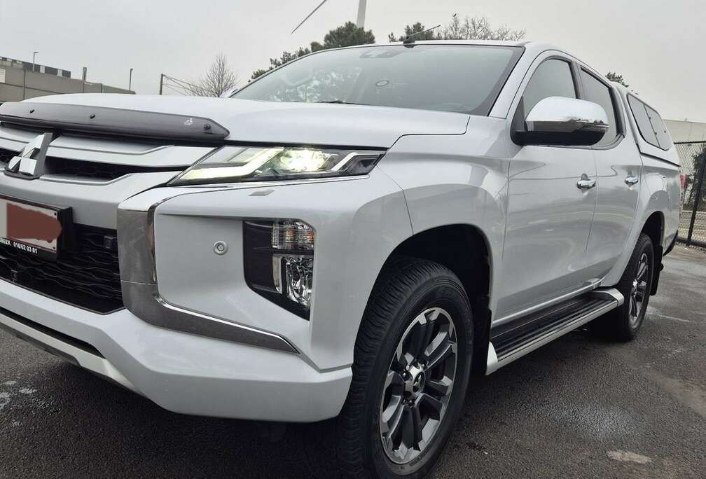 Mitsubishi Pick Up 4x4 S&S Autm. Double Cab Top