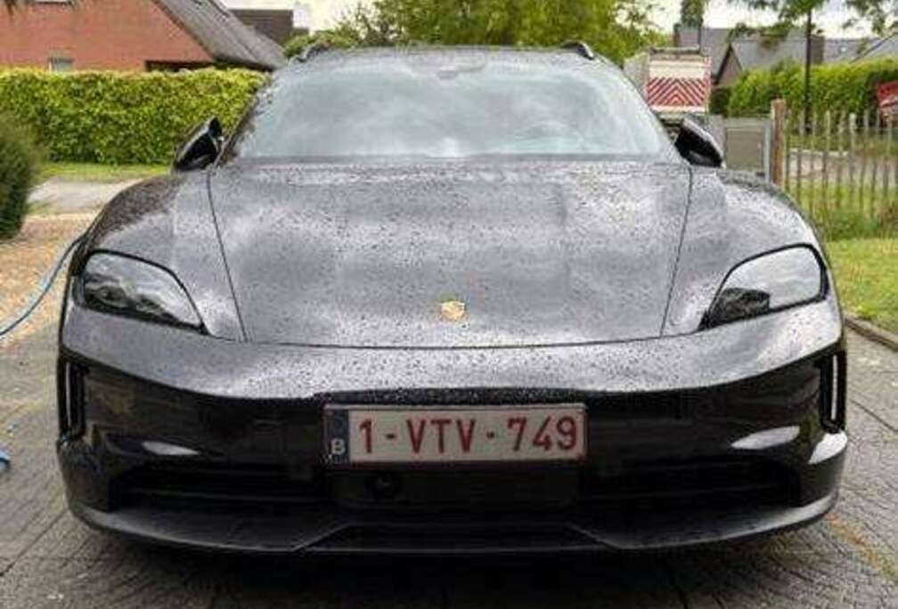 Porsche 4S Sportturismo-version 2