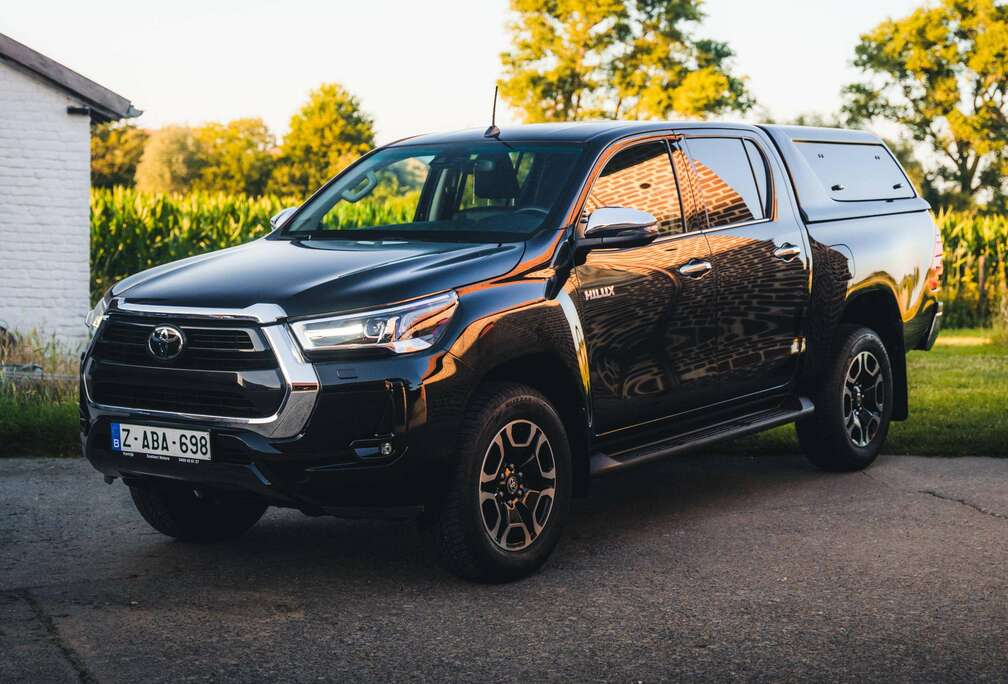 Toyota 2.8D lounge