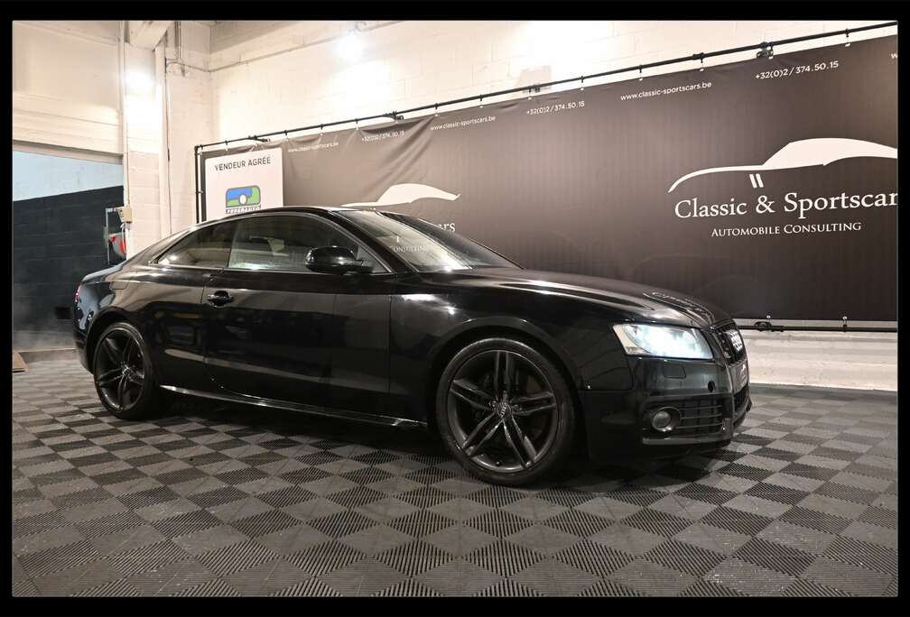 Audi Coupé 4.2i V8 FSI Quattro / XENON / CUIR / PDC