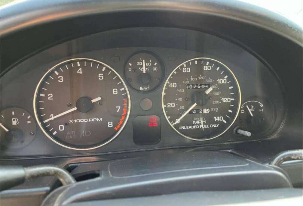 Mazda 1.8i 16v Si