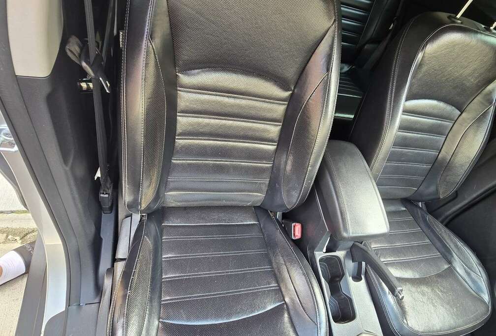 SsangYong e-XGi 160 2WD Crystal
