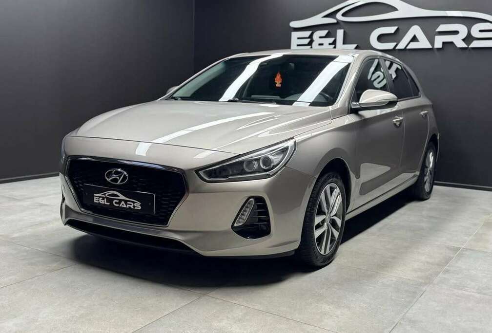 Hyundai i30 1.6 CRDi **12 mois de garantie**