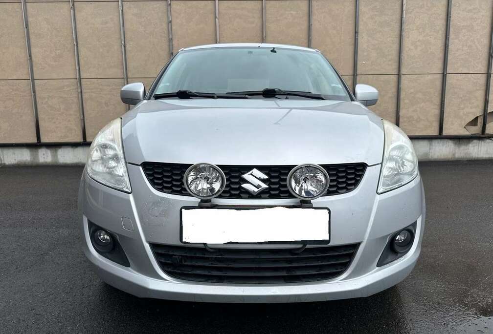 Suzuki Swift 1.2i GL Exterior