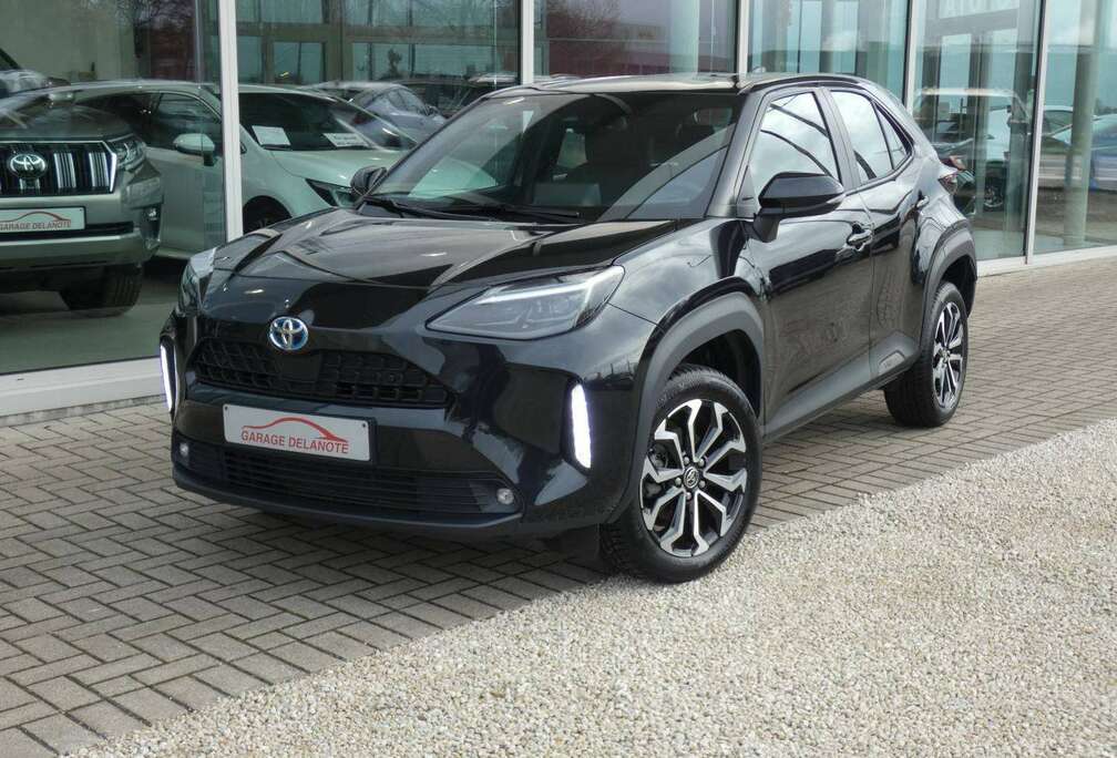 Toyota HYBRID +Parkeersensoren V&A +Zetelverwarming +Dodehoek +Stuurwielverwarming