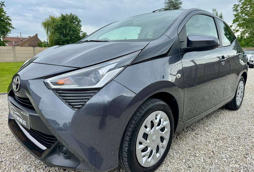 Toyota Aygo 1.0i VVT-i X-play II GPF*AIRCO*5 PORTES*1ER PROP+CARNET*ETAT IMPECCABLE*