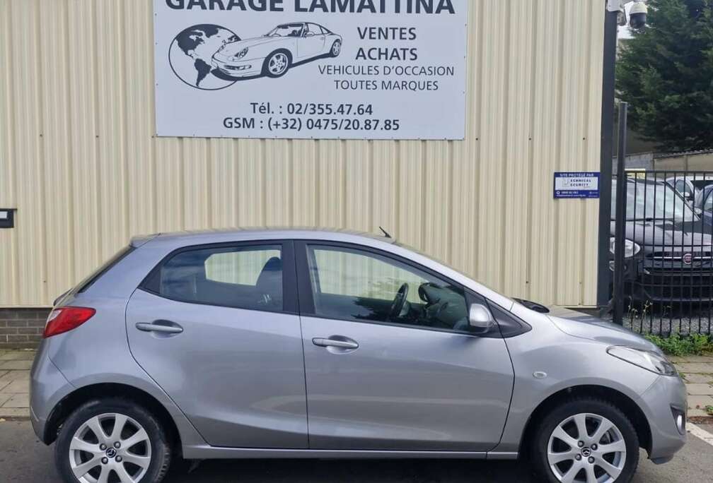 Mazda 1.3i sport