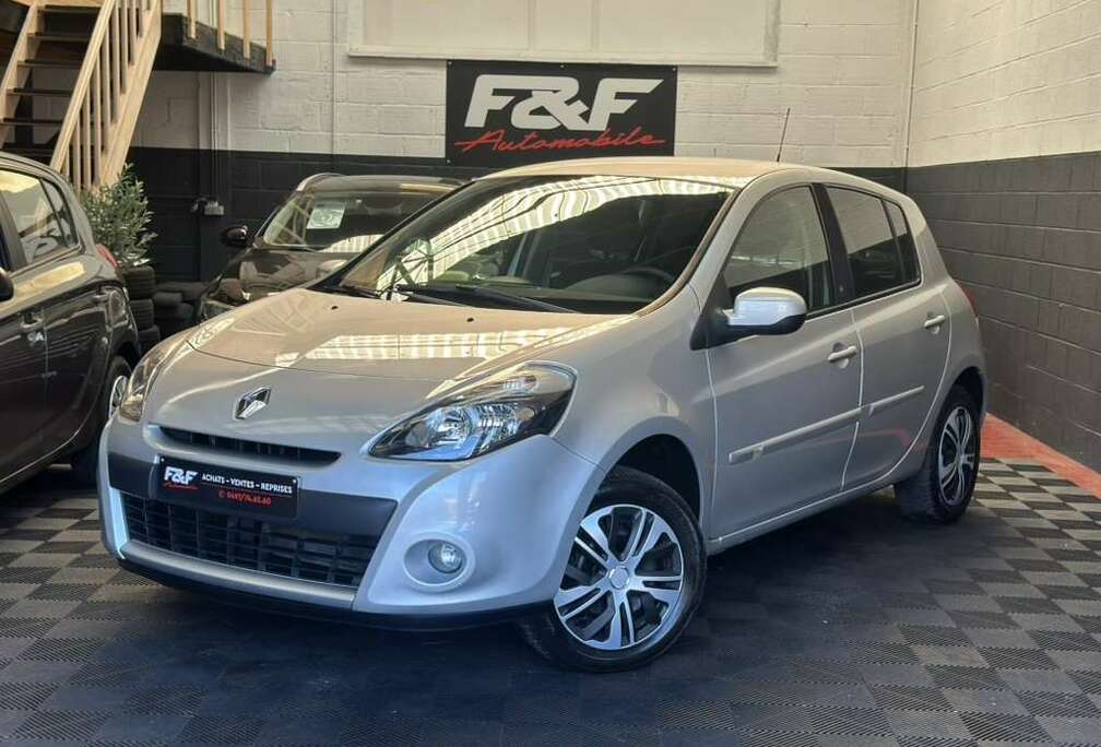 Renault Clio 1.2i Authentique