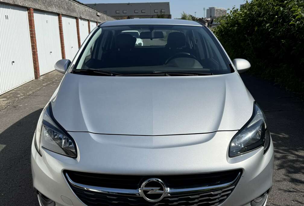 Opel Opel Corsa 1.2 essence année 2016. 103.500km