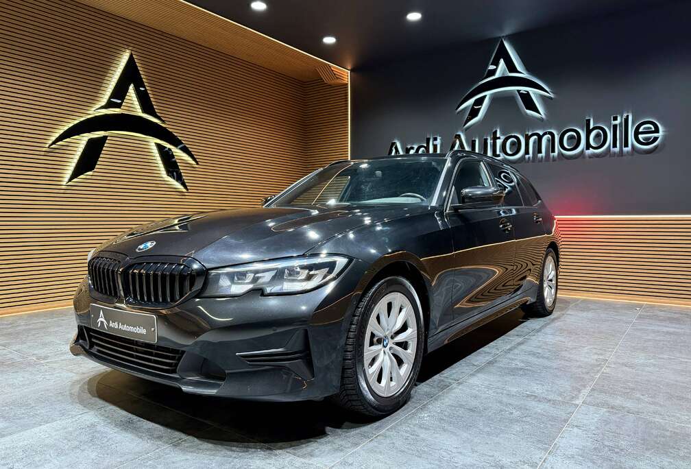 BMW Touring 318 dA *GARANTIE*SIEGE CHAUFF*CARPLAY*NAVI*