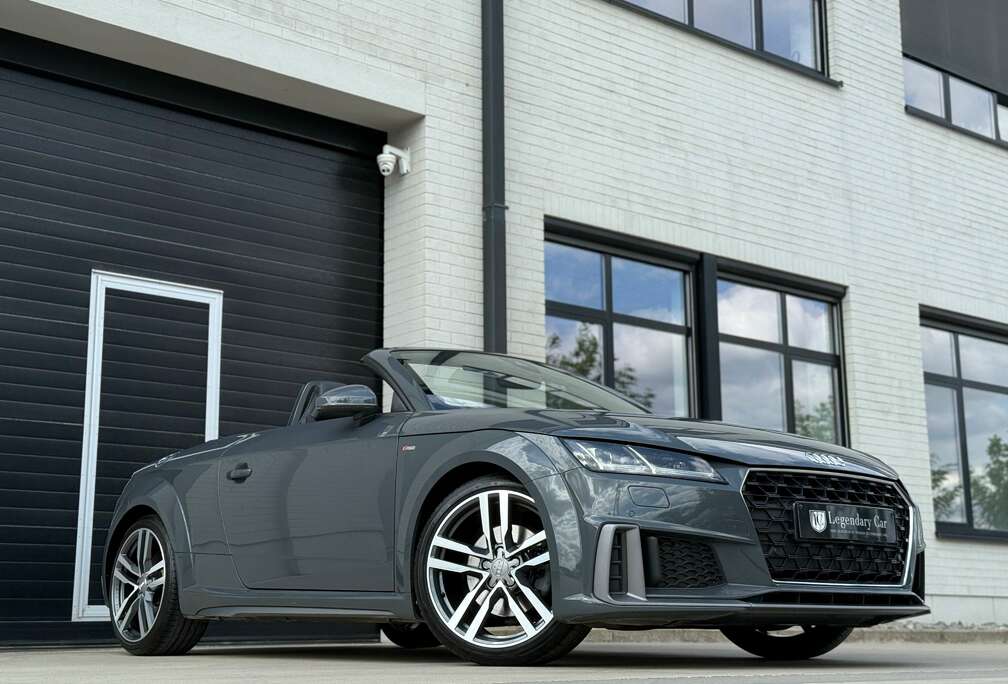 Audi 40 TFSI S tronic \