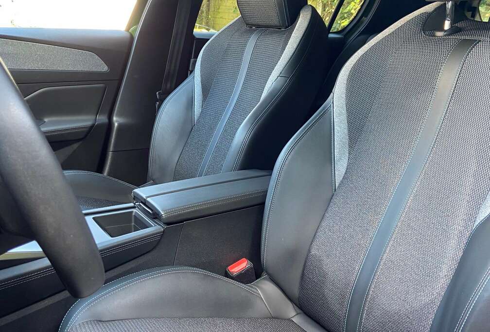 Peugeot 308 PureTech 130 EAT8 Allure Pack