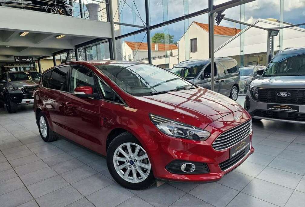 Ford TITANIUM 7 ZITPLAATSEN