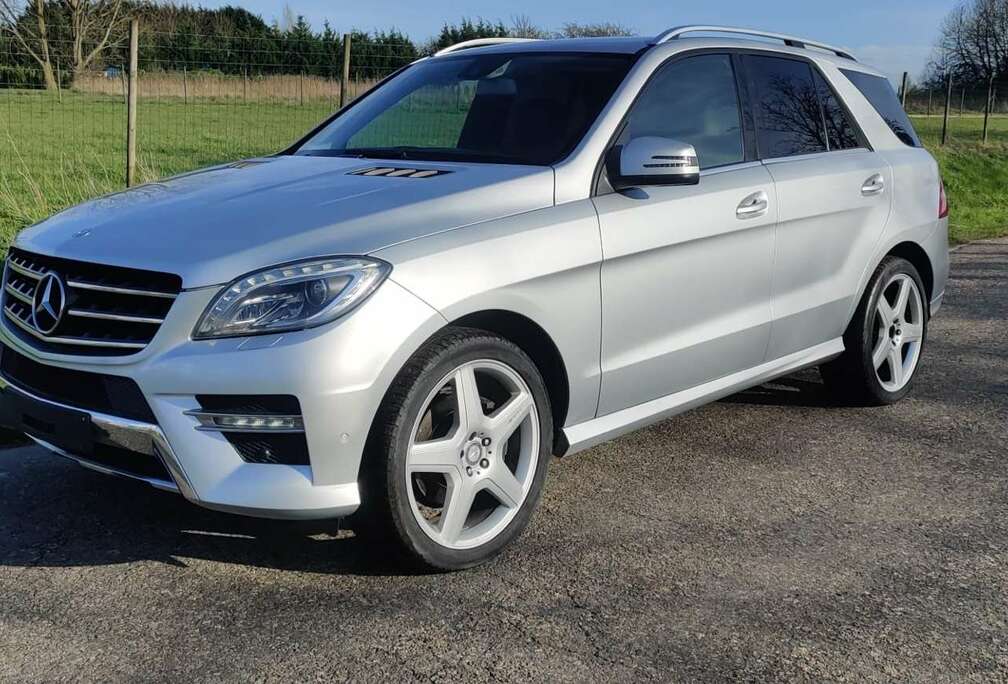 Mercedes-Benz BlueTEC 4MATIC 7G-TRONIC