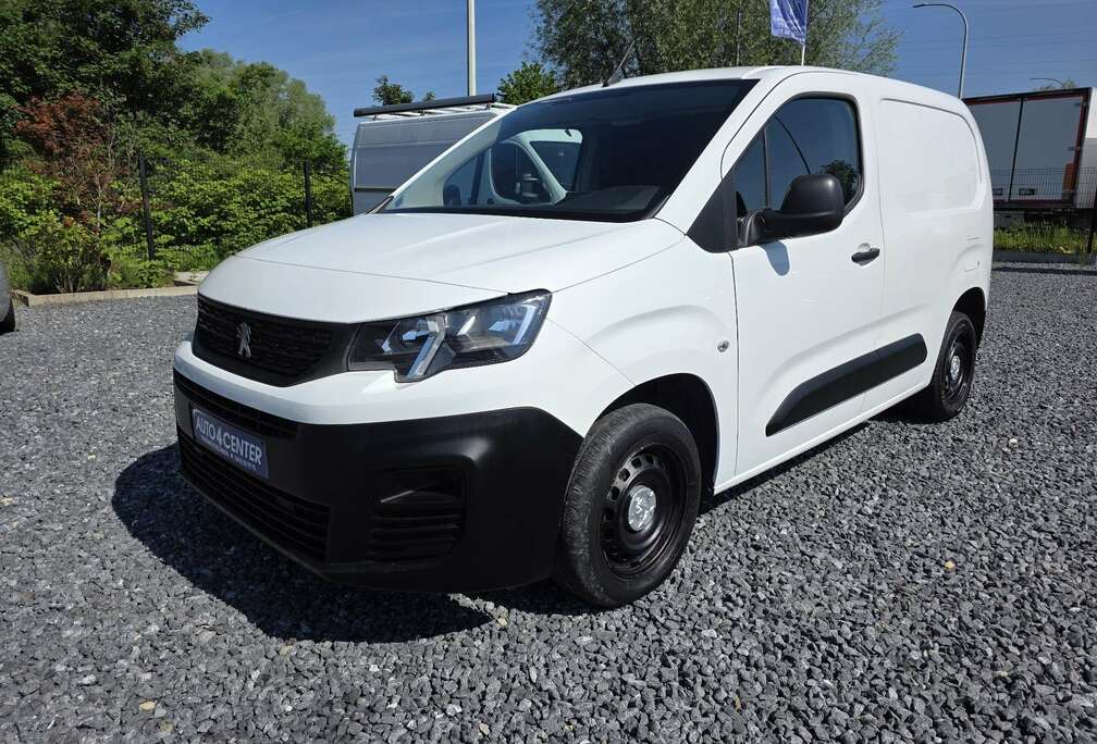 Peugeot 1.5 BlueHDi // 3 PLACES / GARANTIE 1 AN //