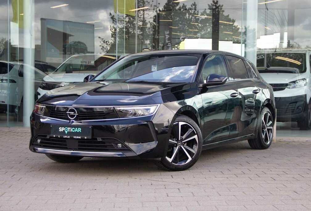 Opel Elegance 1.2T 110PK CAMERANAVISENSORENTREKHAAK