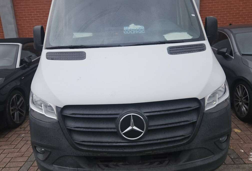 Mercedes-Benz 47 kWh L2H3 E-Sprinter