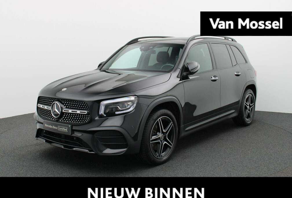 Mercedes-Benz AMG LINE + PANORAMISCH DAK + CARPLAY + CAMERA + 1Y