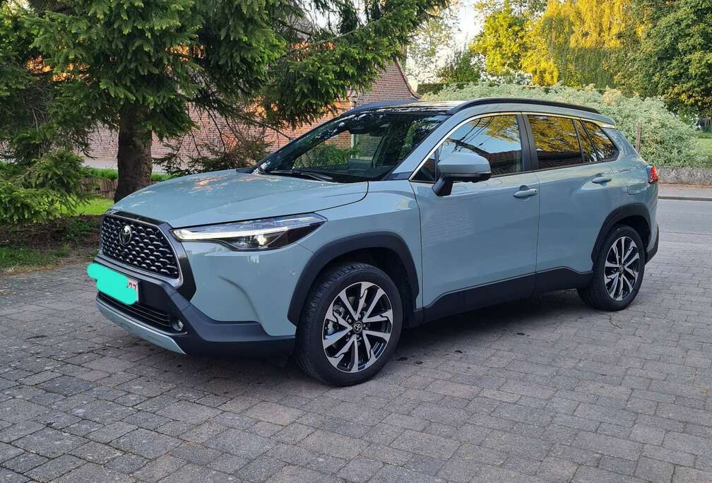 Toyota Hybrid 2.0 Premium e-CVT (112kw)