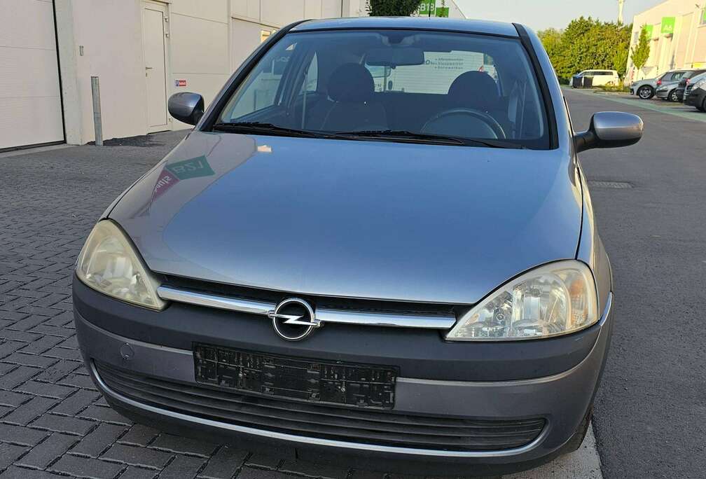 Opel 1.2i XE 16v Fun Easytronic (Fleet)
