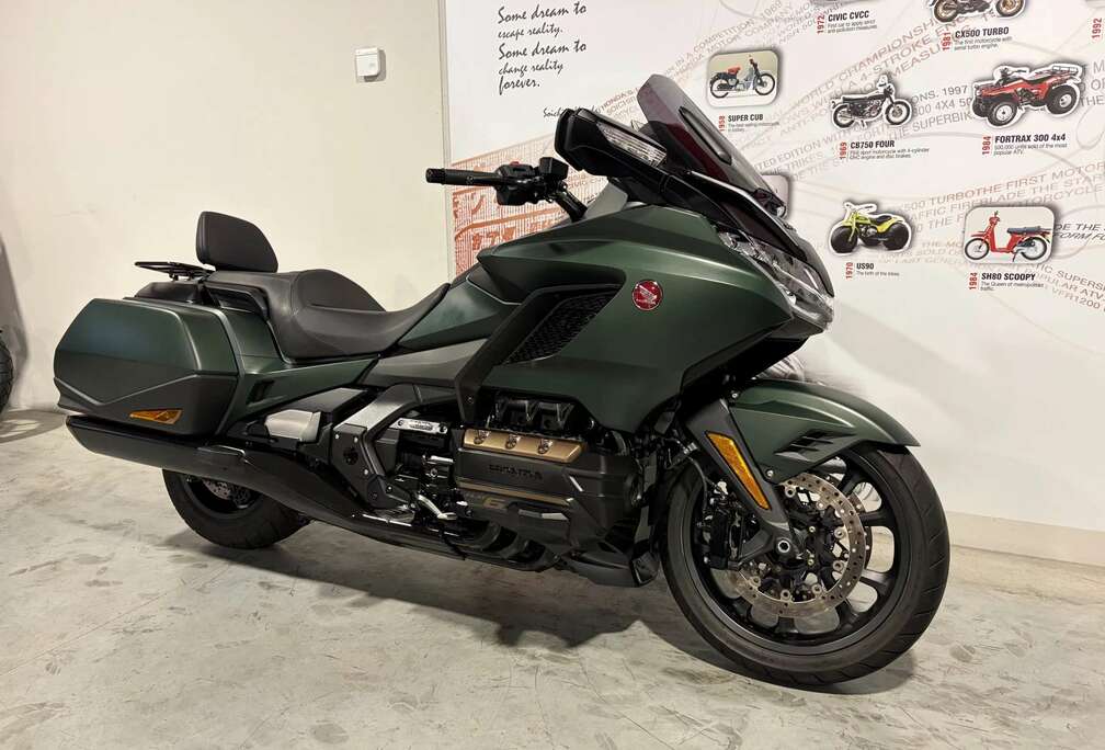 Honda Goldwing DCT bagger mer Remus uitlaten