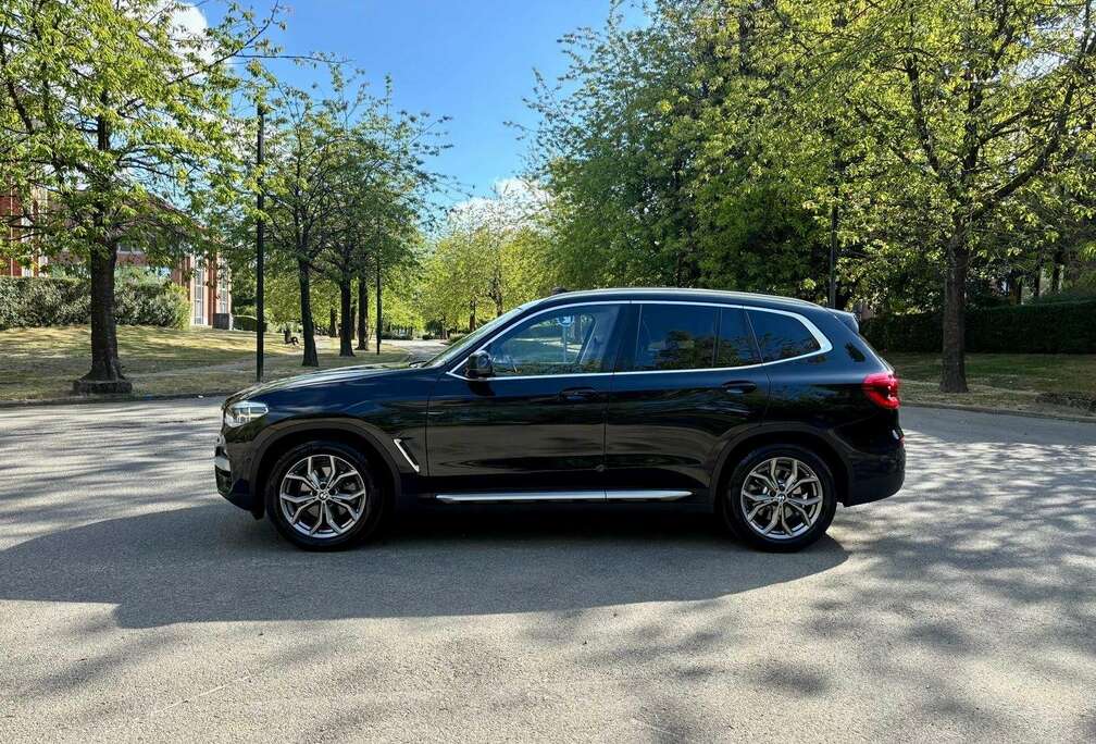 BMW 2.0iA xDrive20 X line ** 1st owner - Only Serviced by BMW - Pano - Led - Camera - Keyless **