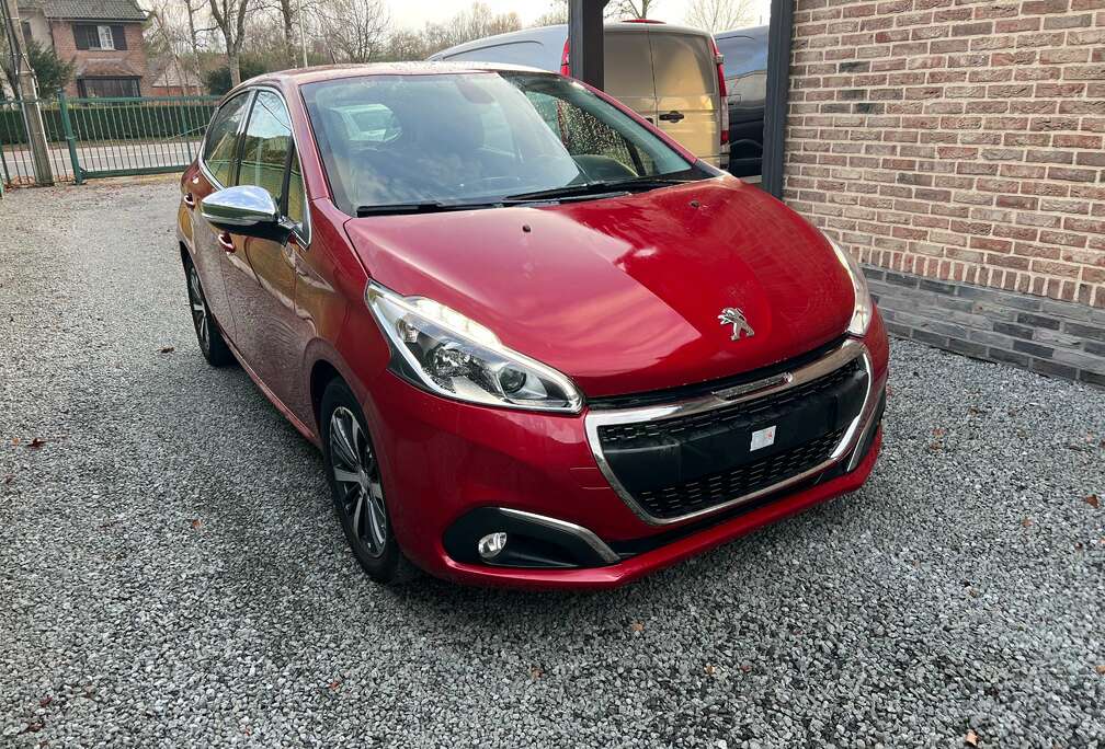 Peugeot 208 PureTech 110 Stop