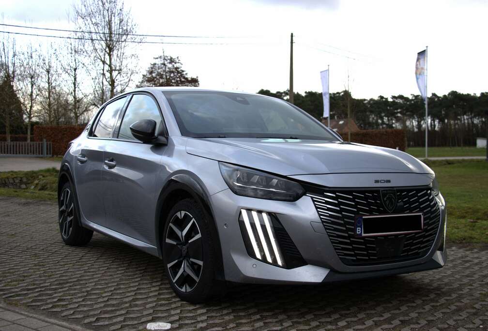Peugeot GT MHEV e-dcs6 136pk