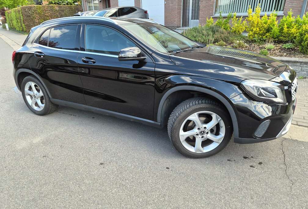 Mercedes-Benz GLA 180 (EU6.2)