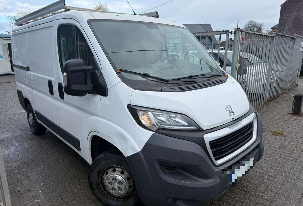 Peugeot 2.0 BlueHDi L1H1 Premium Pack S/S