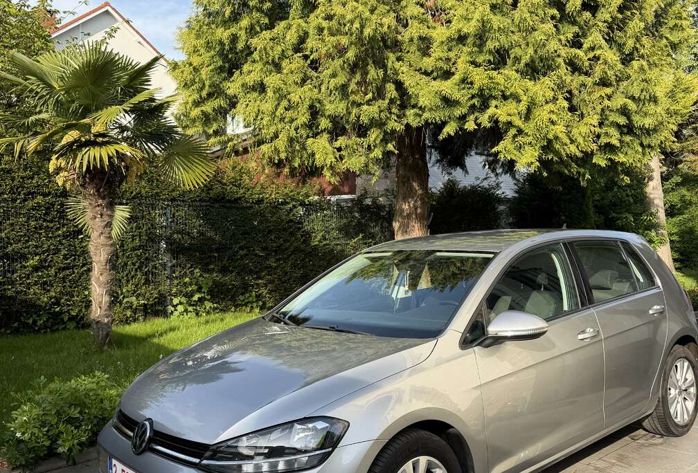 Volkswagen GOLF 7 FACELIFT DSG  FULL OPTIONS