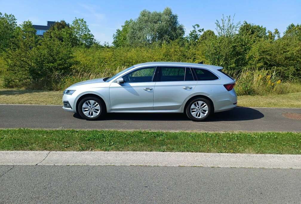 Skoda SW 2.0 TDi SCR Corporate DSG