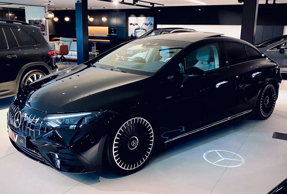 Mercedes-Benz AMG 4M LUCHTVERING/ACHTERWIELBESTURING/HYPERSCREEN