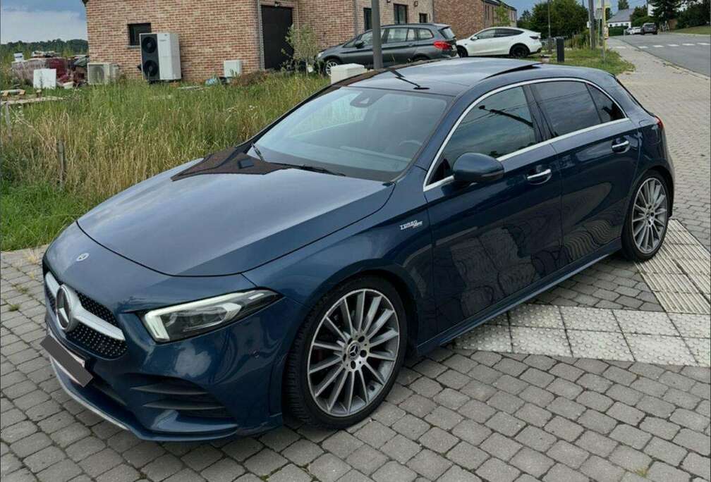 Mercedes-Benz A 180 d Pack AMG