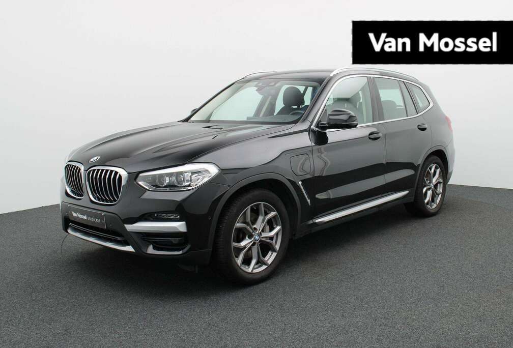 BMW xDrive30e (135 kW) LED  CAMERA  LEDER