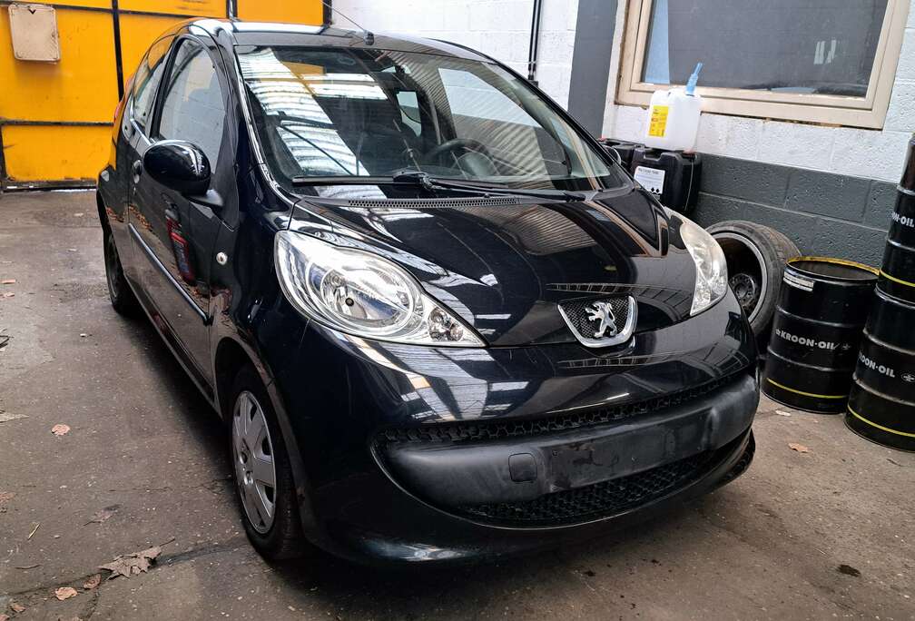 Peugeot 107 1.0i 12v Trendy