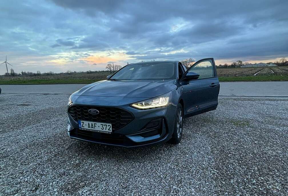 Ford 1.0 EcoBoost Hybrid ST-LINE X