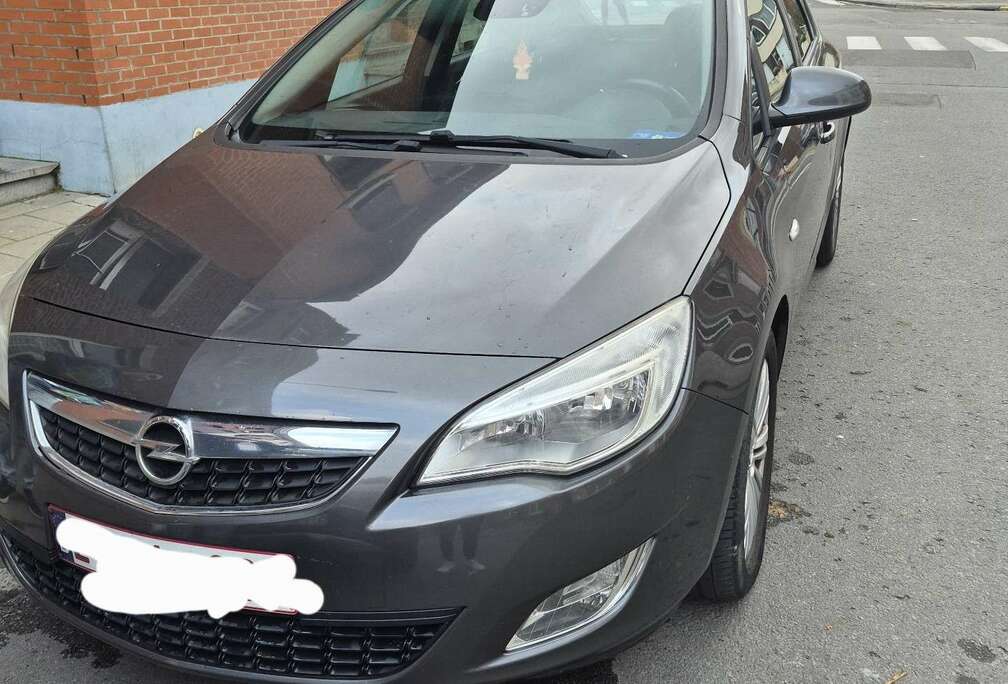 Opel 1.7 CDTi ECOTEC Cosmo DPF