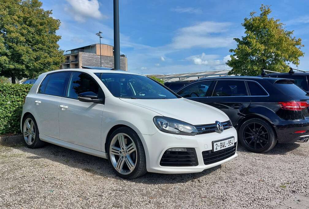 Volkswagen Golf 2.0 TSI 4Motion