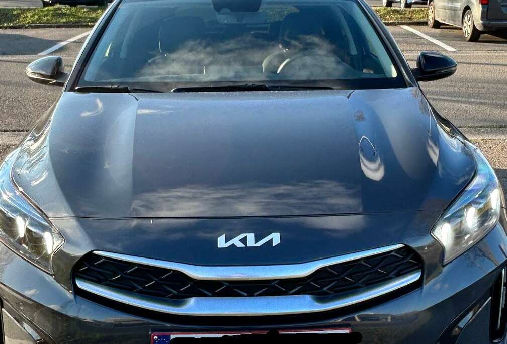 Kia 1.6 GDI PHEV SPIRIT: PANO/Camera/adaptive Cruise