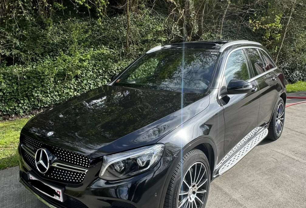 Mercedes-Benz Pano * Xenon * Navi * AMG pakket * Stoelverwarming